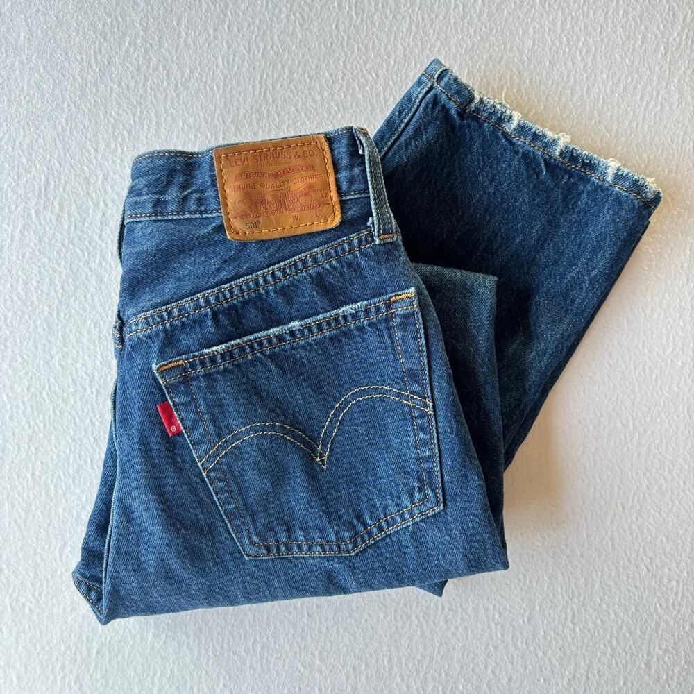 Levi’s 501 90s Straight Leg Blue Jeans Women’s Size 26 Distressed Grunge